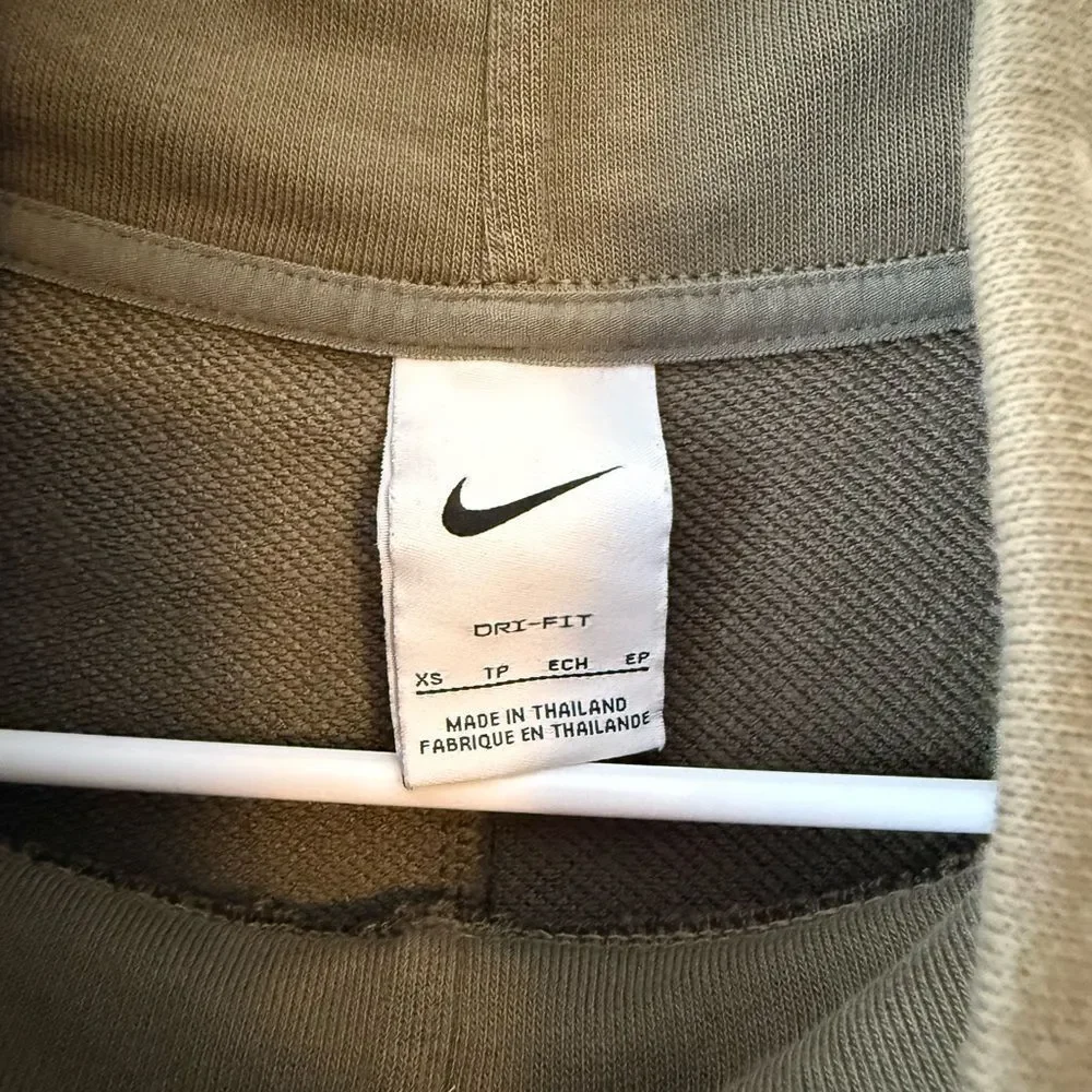 Nike Green Pullover Sweatshirt